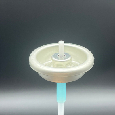 Una válvula de dosificación de una pulgada. Válvula de medición de precisión para un control preciso del líquido. Adecuada para uso industrial.