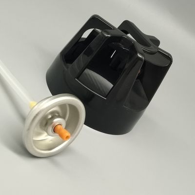 Válvula de aerosoles y actuador para insecticidas a base de alcohol con alta precisión de pulverización