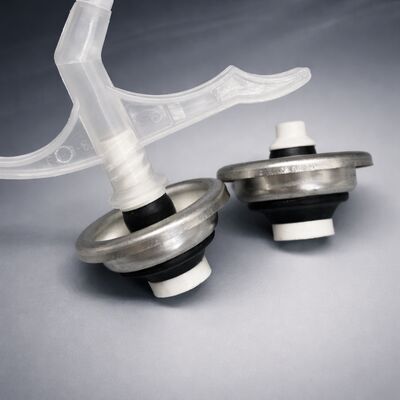 Válvula de espuma PU de hojalata de una pulgada con boquilla resistente a obstrucciones para dispensar espuma precisa